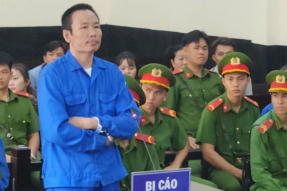Tuyên tử hình kẻ sát nhân cầm dao đâm cả nhà "vợ hờ" Tuyên tử hình kẻ sát nhân cầm dao đâm cả nhà "vợ hờ"