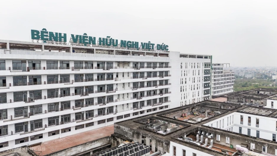 Vì sao 10 người đưa 100 tỷ đồng trong vụ án cựu Bộ trưởng Kim Tiến được miễn tội? Vì sao 10 người đưa 100 tỷ đồng trong vụ án cựu Bộ trưởng Kim Tiến được miễn tội?