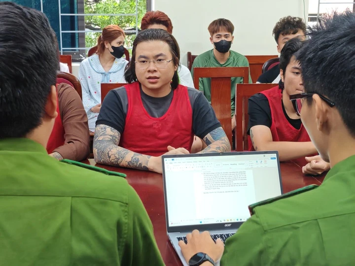 Vì sao YouTuber Phạm Tuấn bị bắt?