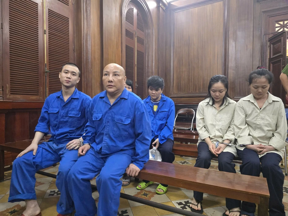 Việt kiều lĩnh án 16 năm tù vì mua bán trẻ em để đưa sang Mỹ Việt kiều lĩnh án 16 năm tù vì mua bán trẻ em để đưa sang Mỹ