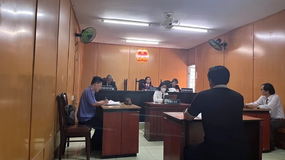 Việt Nam và câu chuyện bảo hộ sở hữu trí tuệ: Cần một chiến lược bền vững Việt Nam và câu chuyện bảo hộ sở hữu trí tuệ: Cần một chiến lược bền vững