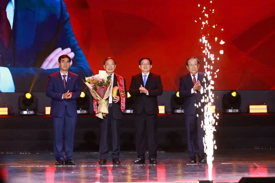 Vinh danh 4 cá nhân đạt giải thưởng Tinh hoa Pháp lý - Legal Elite Award năm 2026