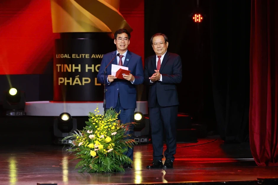Vinh danh 4 cá nhân đạt giải thưởng Tinh hoa Pháp lý - Legal Elite Award năm 2026