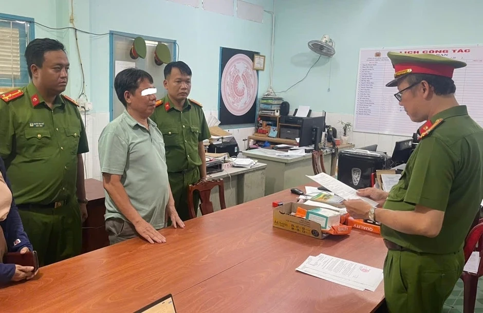 Vĩnh Long khởi tố đối tượng về hành vi vận chuyển trái phép hàng hóa qua biên giới