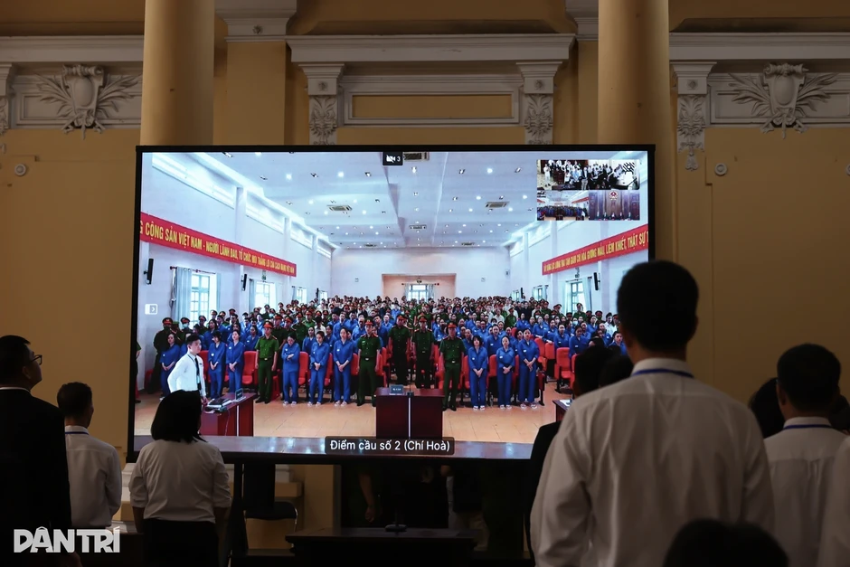 VKS đề nghị tuyên phạt Chi Dân 7-8 năm tù, An Tây 9-11 năm tù VKS đề nghị tuyên phạt Chi Dân 7-8 năm tù, An Tây 9-11 năm tù