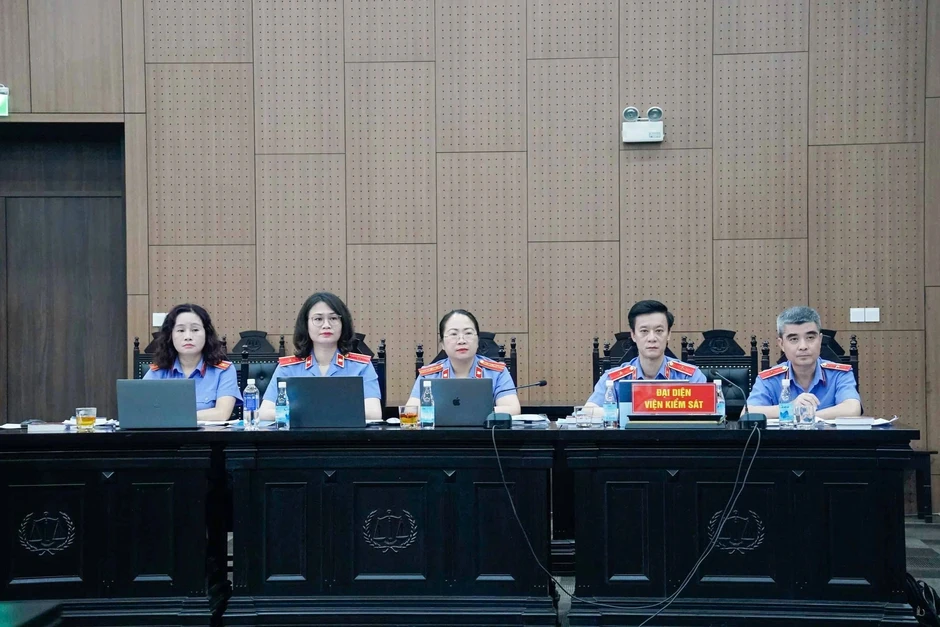 VKS lý giải việc đề nghị phạt Giám đốc Hoàng Dân 13-16 năm tù VKS lý giải việc đề nghị phạt Giám đốc Hoàng Dân 13-16 năm tù