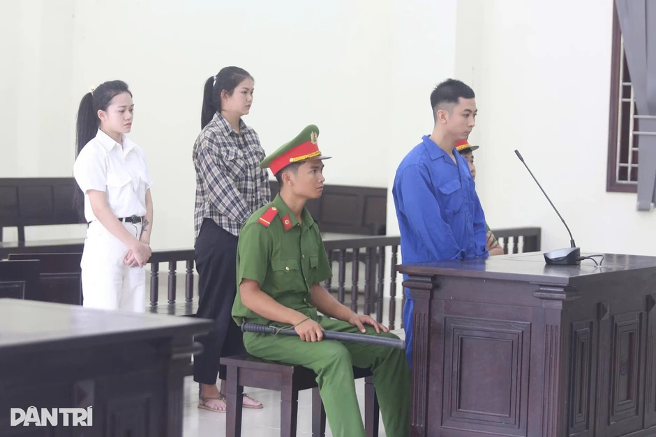 Vợ chồng cùng em họ ở Tây Ninh bán thực phẩm giảm cân giả Vợ chồng cùng em họ ở Tây Ninh bán thực phẩm giảm cân giả