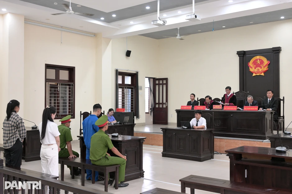 Vợ chồng cùng em họ ở Tây Ninh bán thực phẩm giảm cân giả Vợ chồng cùng em họ ở Tây Ninh bán thực phẩm giảm cân giả
