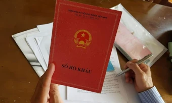 Vợ có quyền bỏ tên chồng khỏi hộ khẩu, sau ly hôn?