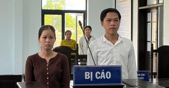 Vợ lãnh án tù vì để chồng say xỉn, không bằng lái chạy xe máy gây tai nạn