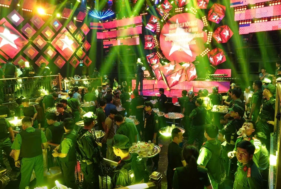 Vụ án ma túy ở quán bar Paris Night: 33 bị cáo hầu tòa Vụ án ma túy ở quán bar Paris Night: 33 bị cáo hầu tòa