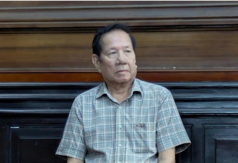 Vụ biến đất công thành đất tư để trục lợi vì... nặng nợ ân tình Vụ biến đất công thành đất tư để trục lợi vì... nặng nợ ân tình