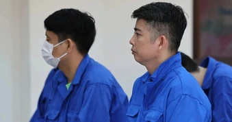 Vụ buôn lậu 200 triệu lít xăng: Nhiều doanh nhân ở TPHCM đầu thú
