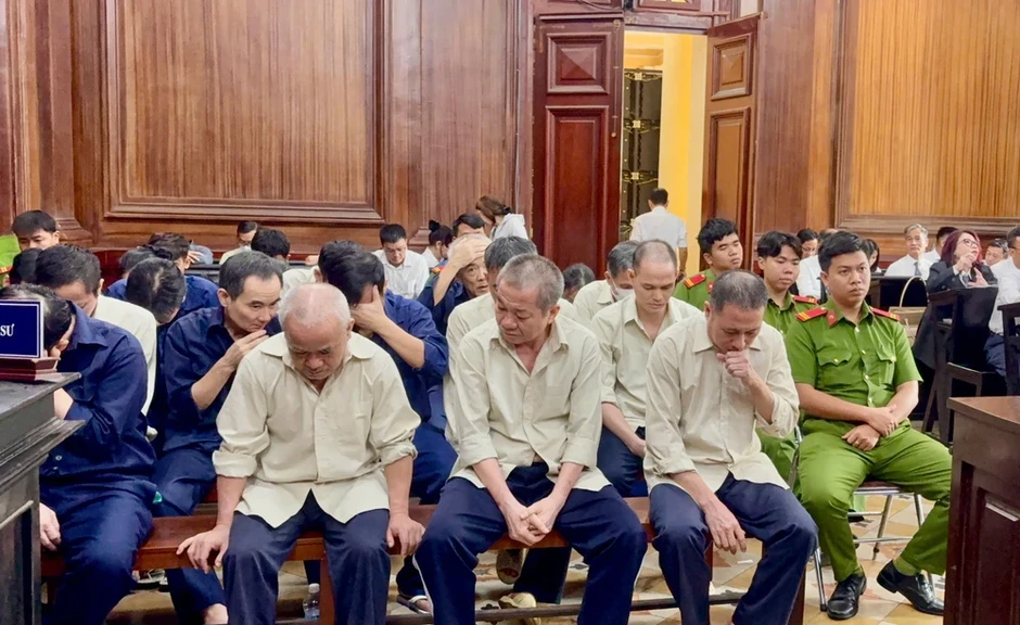 Vụ cấp khống chứng chỉ đào tạo lái xe: Cựu giám đốc Trung tâm bị đề nghị đến 30 năm tù