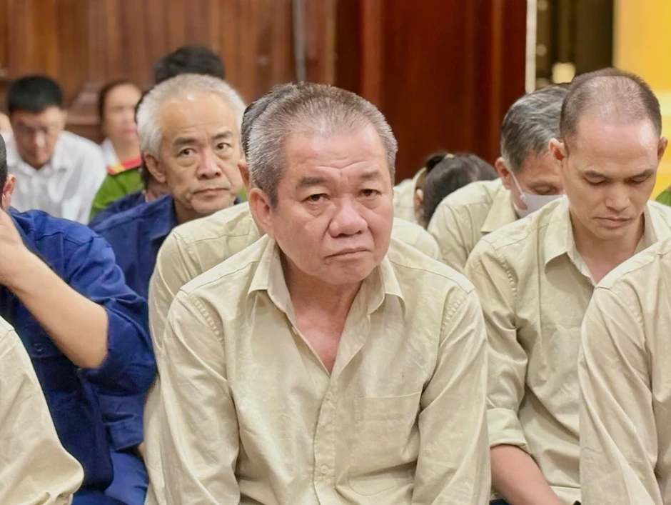 Vụ cấp khống chứng chỉ đào tạo lái xe: Cựu giám đốc Trung tâm bị đề nghị đến 30 năm tù