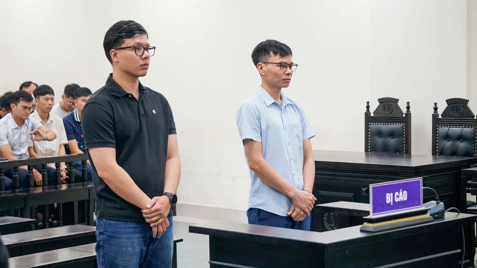 Vụ cháy nhà trọ 15 người chết: Chủ nhà nói "vợ quyết hết, không biết gì" Vụ cháy nhà trọ 15 người chết: Chủ nhà nói "vợ quyết hết, không biết gì"
