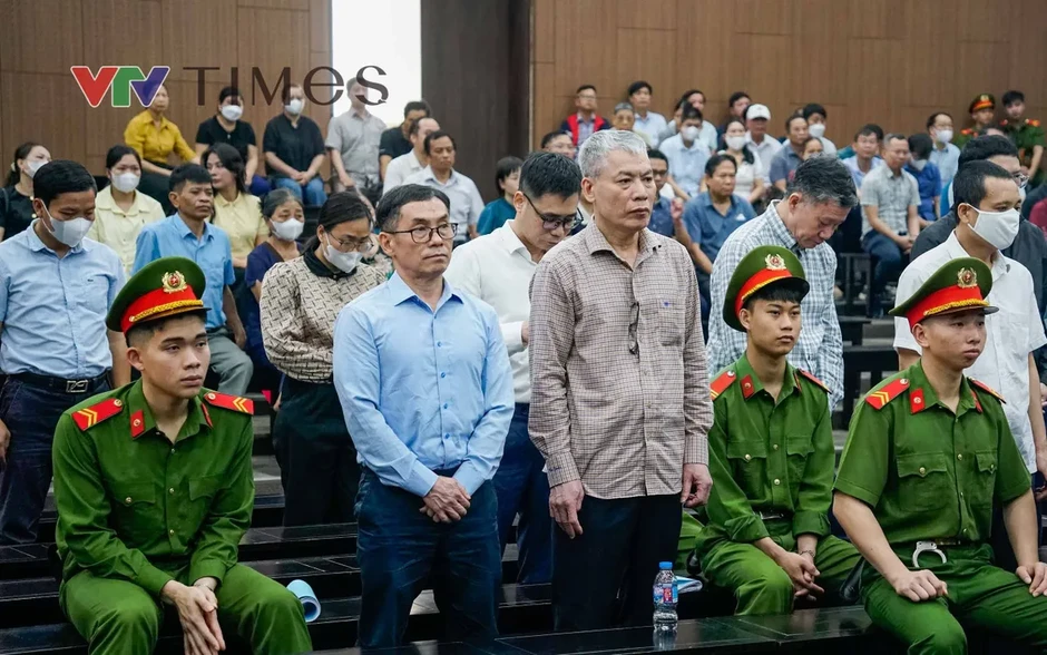 Vụ Công ty Hoàng Dân: Nữ kế toán bật khóc tại tòa “Chỉ mong có cơ hội lo cho con” Vụ Công ty Hoàng Dân: Nữ kế toán bật khóc tại tòa “Chỉ mong có cơ hội lo cho con”