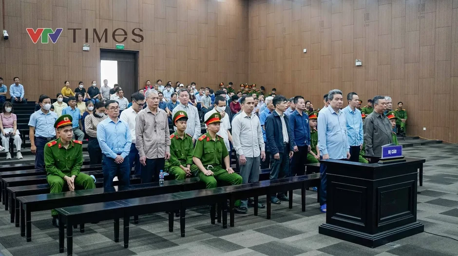 Vụ Công ty Hoàng Dân: Nữ kế toán bật khóc tại tòa “Chỉ mong có cơ hội lo cho con” Vụ Công ty Hoàng Dân: Nữ kế toán bật khóc tại tòa “Chỉ mong có cơ hội lo cho con”
