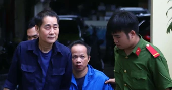 Vụ đạo diễn Lê Minh tạt sơn nhà con nợ: 'Tức tối dồn nén trong mấy năm chứ không nhằm đòi nợ'