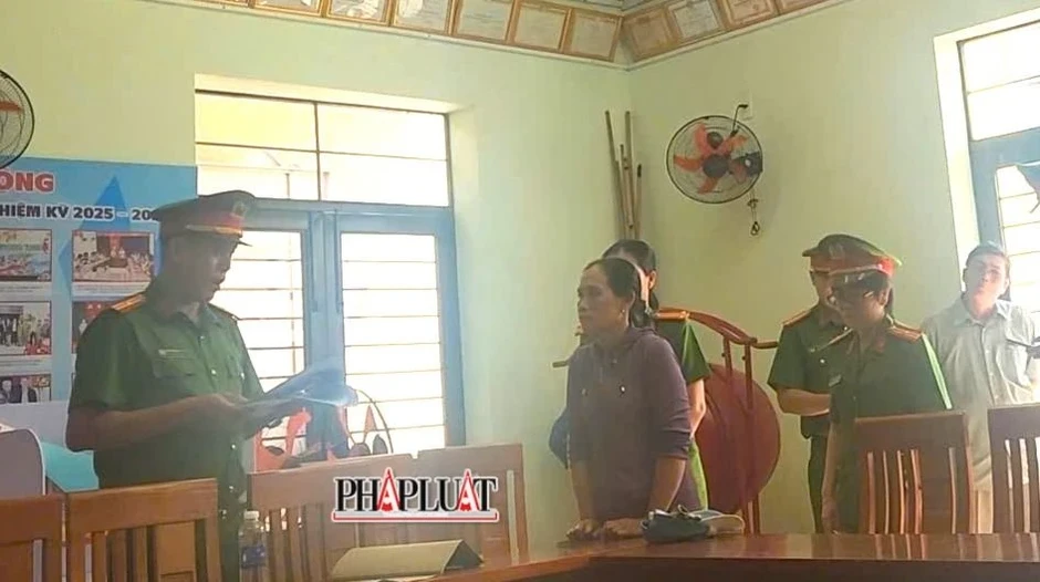 Vụ đi ăn giỗ về bị chiếm nhà: Chủ nhà nhận lại tài sản sau 8 năm Vụ đi ăn giỗ về bị chiếm nhà: Chủ nhà nhận lại tài sản sau 8 năm