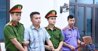 Vụ điểm thi toán bất thường ở Tuyên Quang: Giữ khẩn cấp một giáo viên