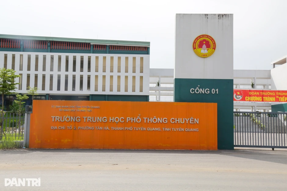 Vụ điểm toán cao bất thường ở Tuyên Quang: Đã khởi tố 4 bị can Vụ điểm toán cao bất thường ở Tuyên Quang: Đã khởi tố 4 bị can