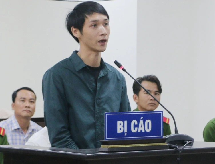 Vụ giết người ở quán bar Kitty Cà Mau: Vì sao bị cáo chỉ lãnh 6 tháng tù? Vụ giết người ở quán bar Kitty Cà Mau: Vì sao bị cáo chỉ lãnh 6 tháng tù?