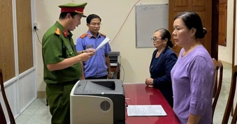 Vụ hiệu trưởng lập hồ sơ khống rút 500 triệu: Khởi tố thêm 6 cựu giáo viên