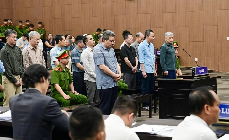 Vụ hối lộ 40 tỉ: Luật sư nói doanh nghiệp 'không chạy chọt' thì không có dự án Vụ hối lộ 40 tỉ: Luật sư nói doanh nghiệp 'không chạy chọt' thì không có dự án