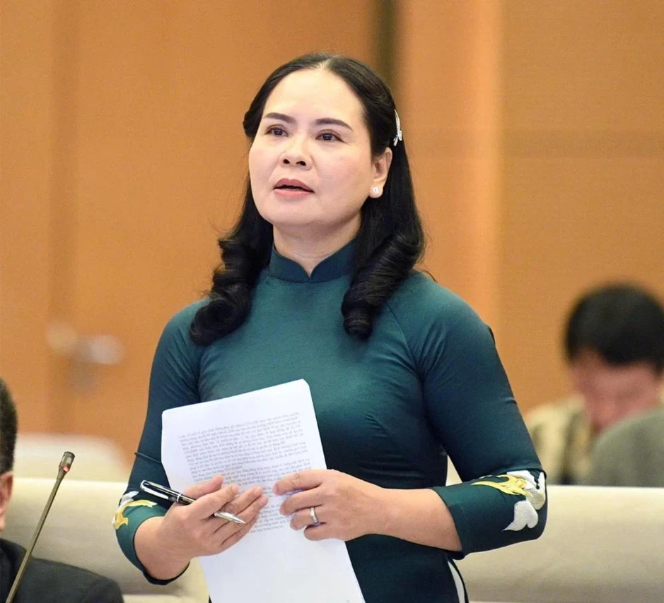 Vụ hợp đồng chuyển nhượng đất giả chữ ký bên bán: Vì sao việc công chứng có vi phạm nhưng không phải bồi thường? Vụ hợp đồng chuyển nhượng đất giả chữ ký bên bán: Vì sao việc công chứng có vi phạm nhưng không phải bồi thường?