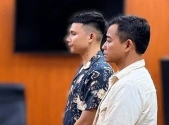 Vụ lôi kéo, tát cô gái trước quán karaoke ở Ninh Bình: Tạm giữ 2 đối tượng Vụ lôi kéo, tát cô gái trước quán karaoke ở Ninh Bình: Tạm giữ 2 đối tượng