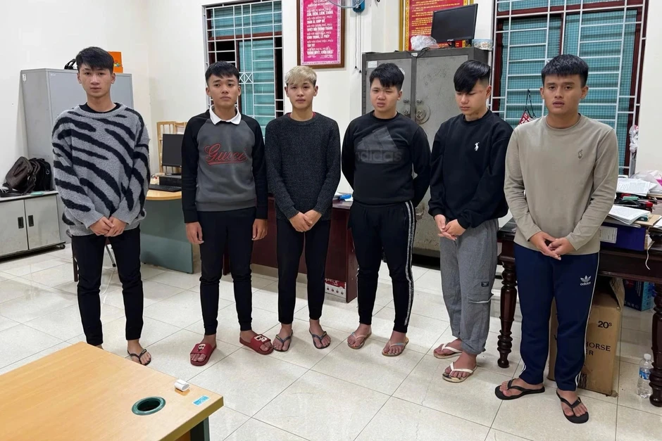 Vụ ném một viên gạch, 3 người tử vong: Khởi tố 6 bị can Vụ ném một viên gạch, 3 người tử vong: Khởi tố 6 bị can