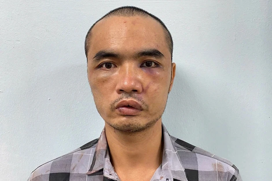 Vụ nhiều ô tô ở Tây Hồ bị phá hoại: Tạm giữ khẩn cấp một đối tượng Vụ nhiều ô tô ở Tây Hồ bị phá hoại: Tạm giữ khẩn cấp một đối tượng