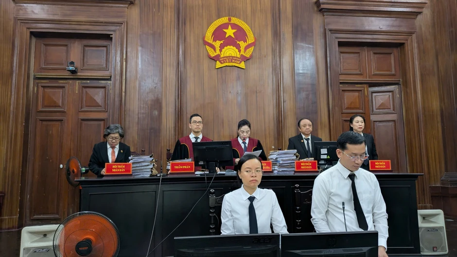 Vụ 'thâu tóm' khu đất 39-39B Bến Vân Đồn: Bà Nguyễn Thị Như Loan được hưởng án treo Vụ 'thâu tóm' khu đất 39-39B Bến Vân Đồn: Bà Nguyễn Thị Như Loan được hưởng án treo