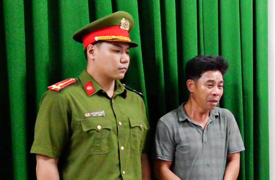 Vụ Thiếu tá công an hy sinh ở Khánh Hòa: Khởi tố hai bị can chống người thi hành công vụ Vụ Thiếu tá công an hy sinh ở Khánh Hòa: Khởi tố hai bị can chống người thi hành công vụ