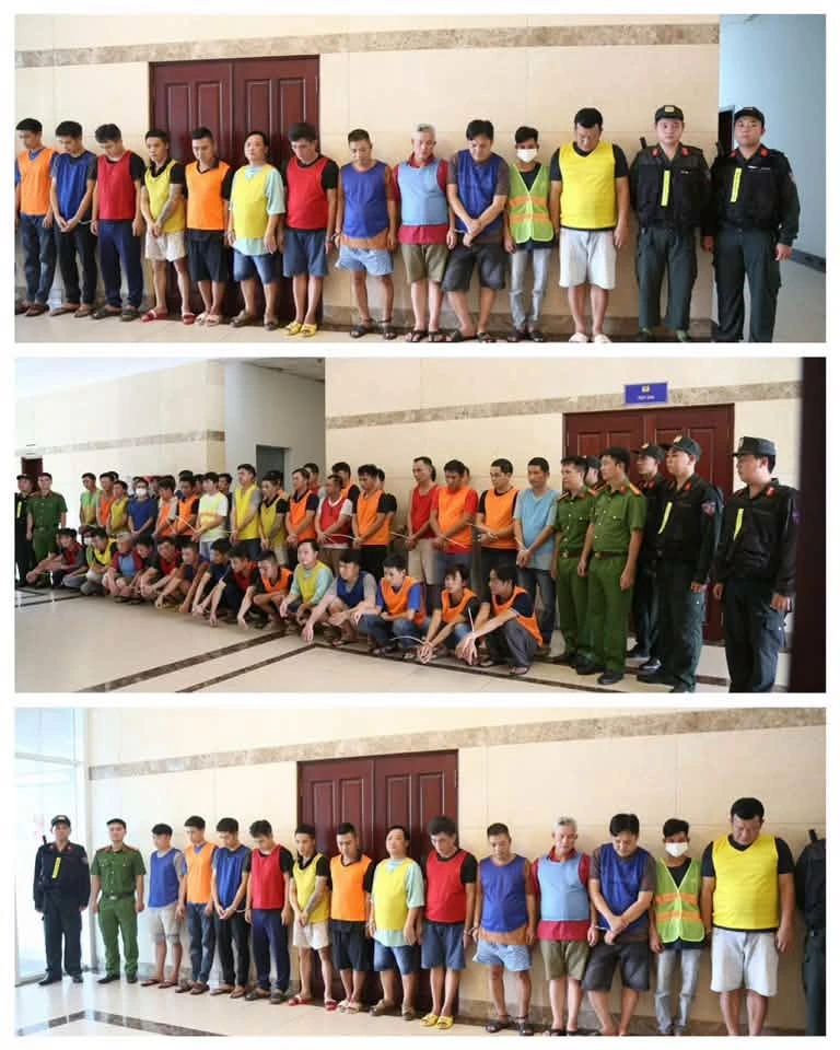 Xác minh hàng loạt giao dịch tổng giá trị hơn 559 tỷ đồng, công an TP.HCM khởi tố và tạm giam 40 bị can Xác minh hàng loạt giao dịch tổng giá trị hơn 559 tỷ đồng, công an TP.HCM khởi tố và tạm giam 40 bị can