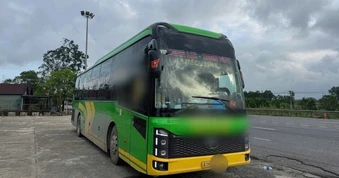 Xe khách chở quá 28 người, chủ và tài xế bị phạt gần 200 triệu đồng