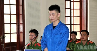 Xét xử bị cáo trong vụ dùng dao tấn công nhân viên y tế và người nhà bệnh nhân ở Nghệ An