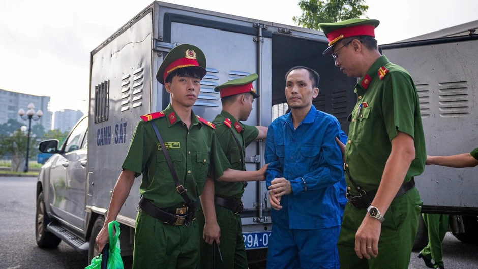 Xét xử hai cựu Viện trưởng Viện Pháp y tâm thần Trung ương cùng 63 bị cáo Xét xử hai cựu Viện trưởng Viện Pháp y tâm thần Trung ương cùng 63 bị cáo