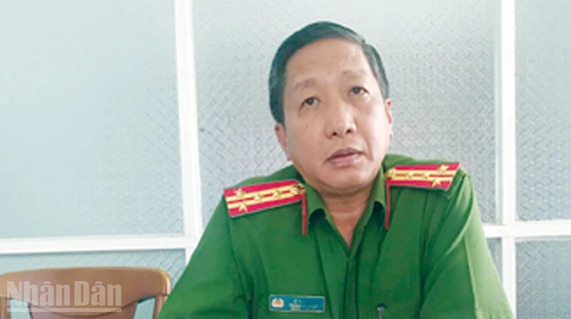 Xét xử nguyên Trưởng Công an Phú Quốc và đồng phạm lừa đảo hơn 67,7 tỷ đồng Xét xử nguyên Trưởng Công an Phú Quốc và đồng phạm lừa đảo hơn 67,7 tỷ đồng