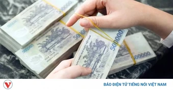 Xét xử nhóm đối tượng quay lén CSGT để cưỡng đoạt "tiền tháng"