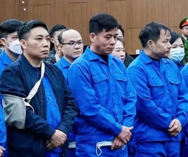 Xét xử phúc thẩm hai cựu Phó Chánh án TAND cấp cao tại Đà Nẵng Xét xử phúc thẩm hai cựu Phó Chánh án TAND cấp cao tại Đà Nẵng