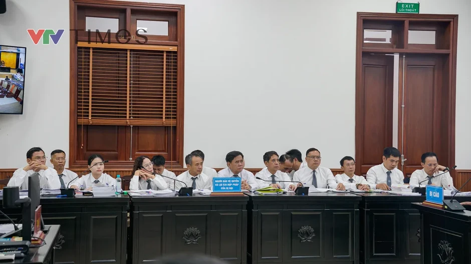 Xét xử phúc thẩm hai cựu Thiếu tướng và Nguyễn Văn Hậu trong vụ án sân bay Nha Trang Xét xử phúc thẩm hai cựu Thiếu tướng và Nguyễn Văn Hậu trong vụ án sân bay Nha Trang
