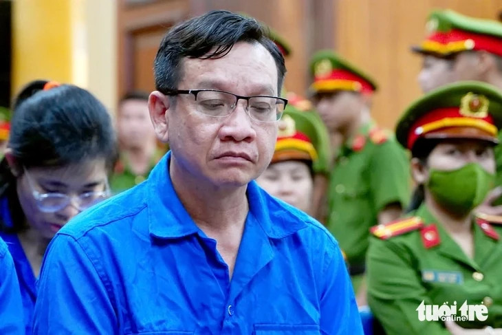 Xét xử phúc thẩm vụ làm giả phiếu kiểm nghiệm kẹo Kera, sữa Hiup