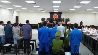 Xét xử "ông trùm" đường dây sản xuất, buôn bán thực phẩm chức năng giả