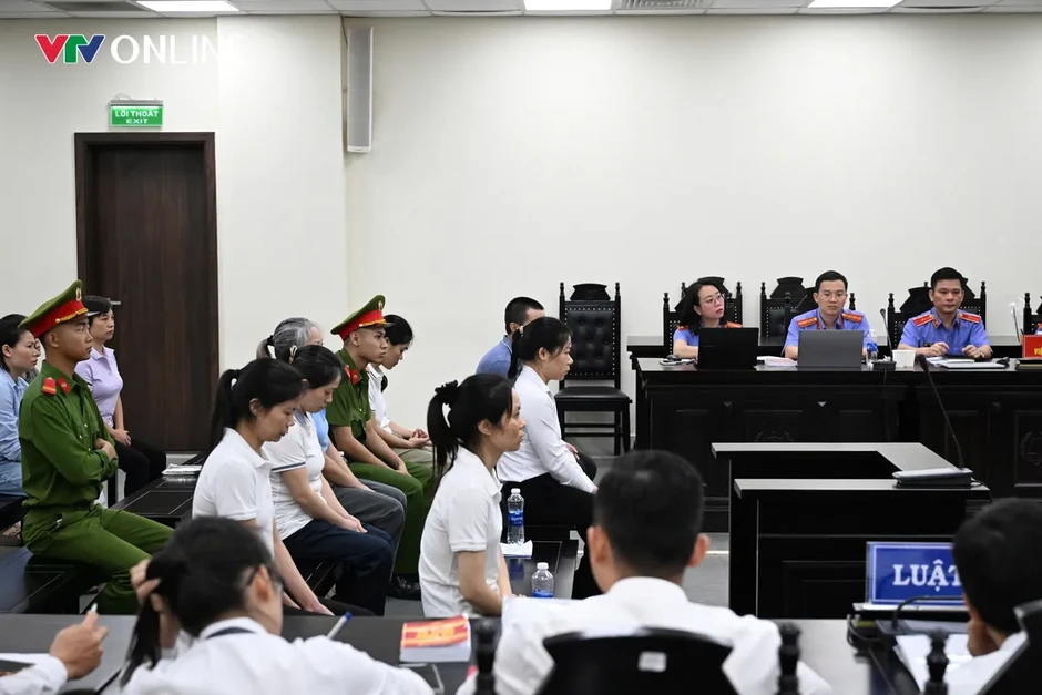Xét xử vợ chồng Giám đốc Công ty Herbitech trong vụ làm giả thực phẩm bảo vệ sức khỏe Xét xử vợ chồng Giám đốc Công ty Herbitech trong vụ làm giả thực phẩm bảo vệ sức khỏe