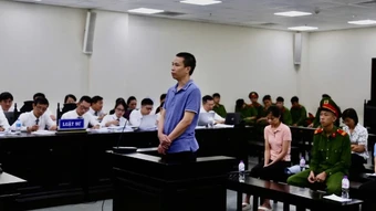 Xét xử vụ án làm giả hàng triệu sản phẩm bảo vệ sức khỏe giả