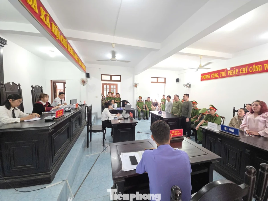 Xét xử vụ 'bị đánh đến thân tàn ma dại': Giám định viên nêu căn cứ xác định tỷ lệ thương tích Xét xử vụ 'bị đánh đến thân tàn ma dại': Giám định viên nêu căn cứ xác định tỷ lệ thương tích
