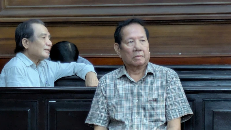 Xét xử vụ “biến” đất công thành đất tư, trục lợi hàng trăm tỷ đồng Xét xử vụ “biến” đất công thành đất tư, trục lợi hàng trăm tỷ đồng
