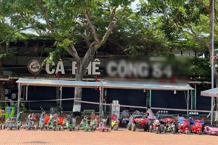 Xô xát trước quán cà phê, một thanh niên tử vong Xô xát trước quán cà phê, một thanh niên tử vong